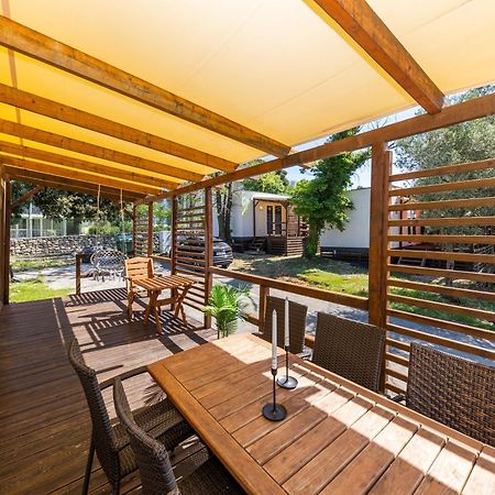 Mobile Houses Selce Luaran gambar