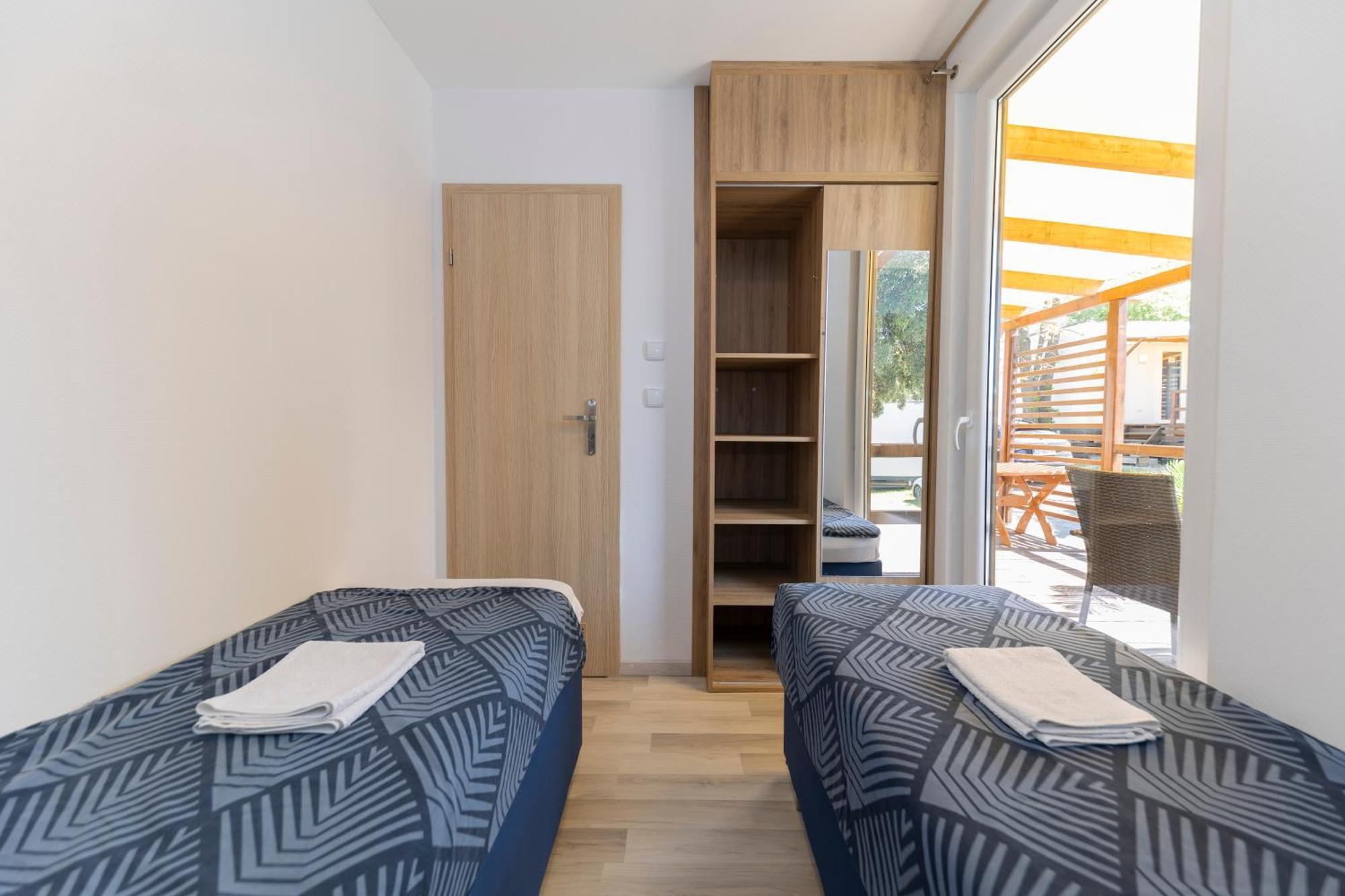 Mobile Houses Selce Luaran gambar